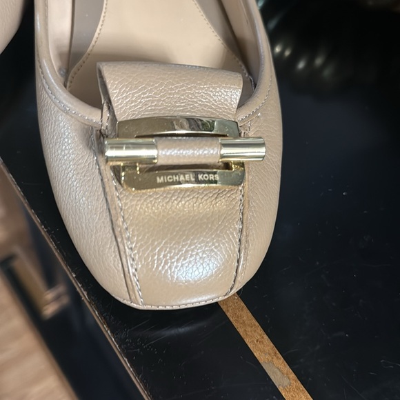 Michael Kors Flats - Picture 2 of 5